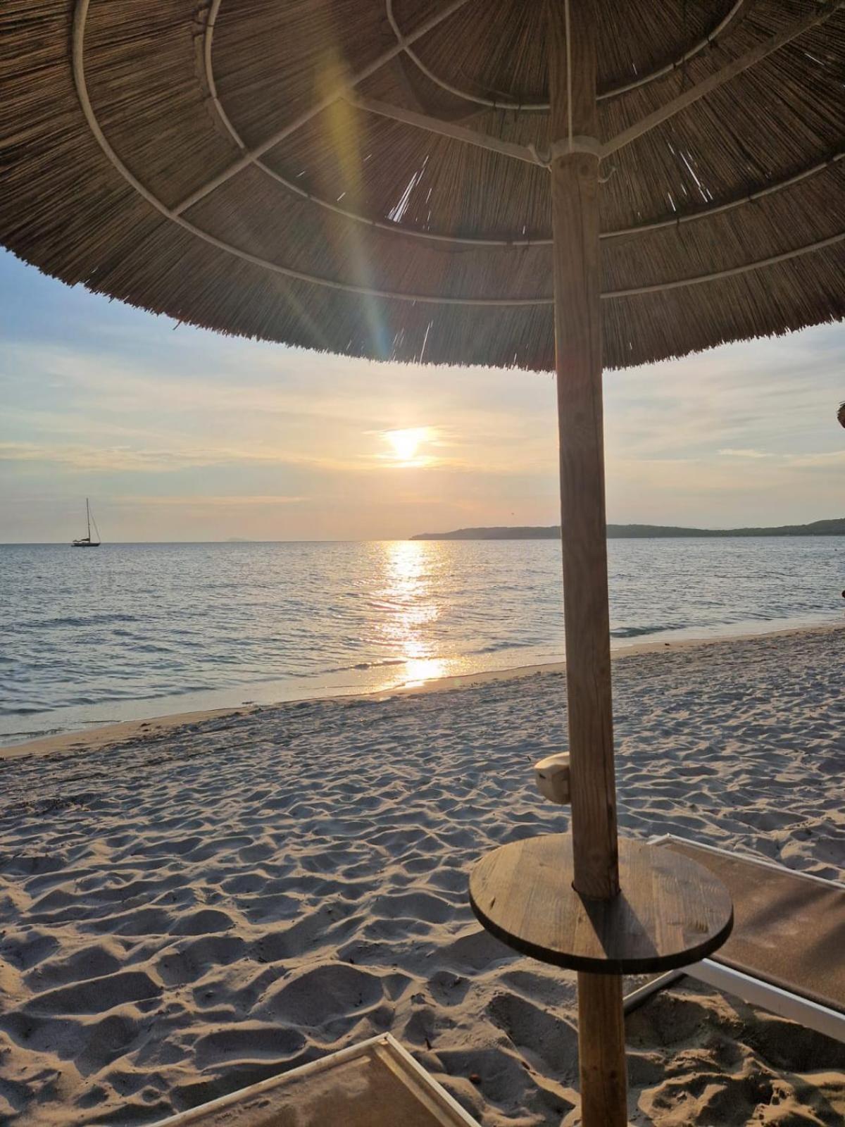 Casa Vacanza Mamaioa SantʼAnna Arresi Dış mekan fotoğraf